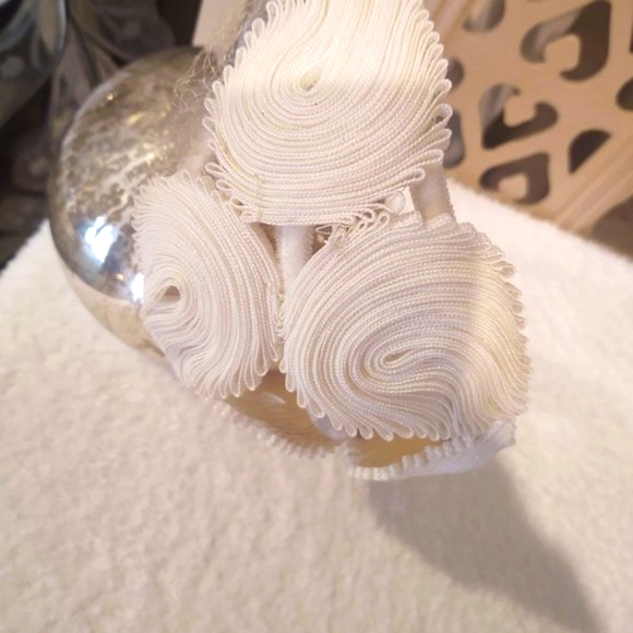~Vintage-Ivory Chic Headband Crown - Picture 2 of 5